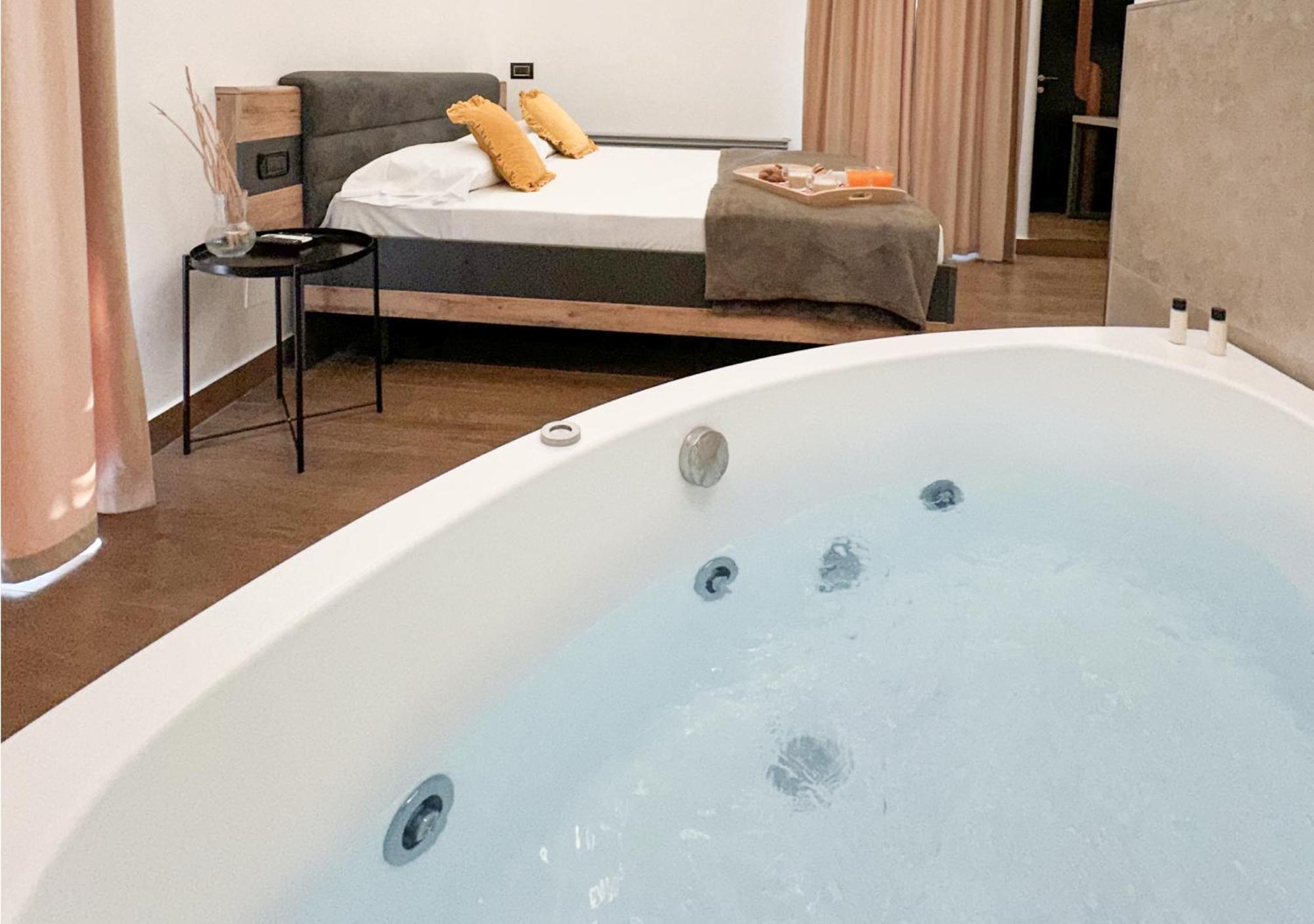 Olympus Capua Hotell Eksteriør bilde